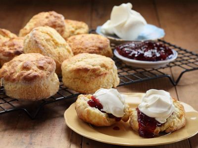 scones-with-raspberry-pomegranate-jam-and-cream.jpg